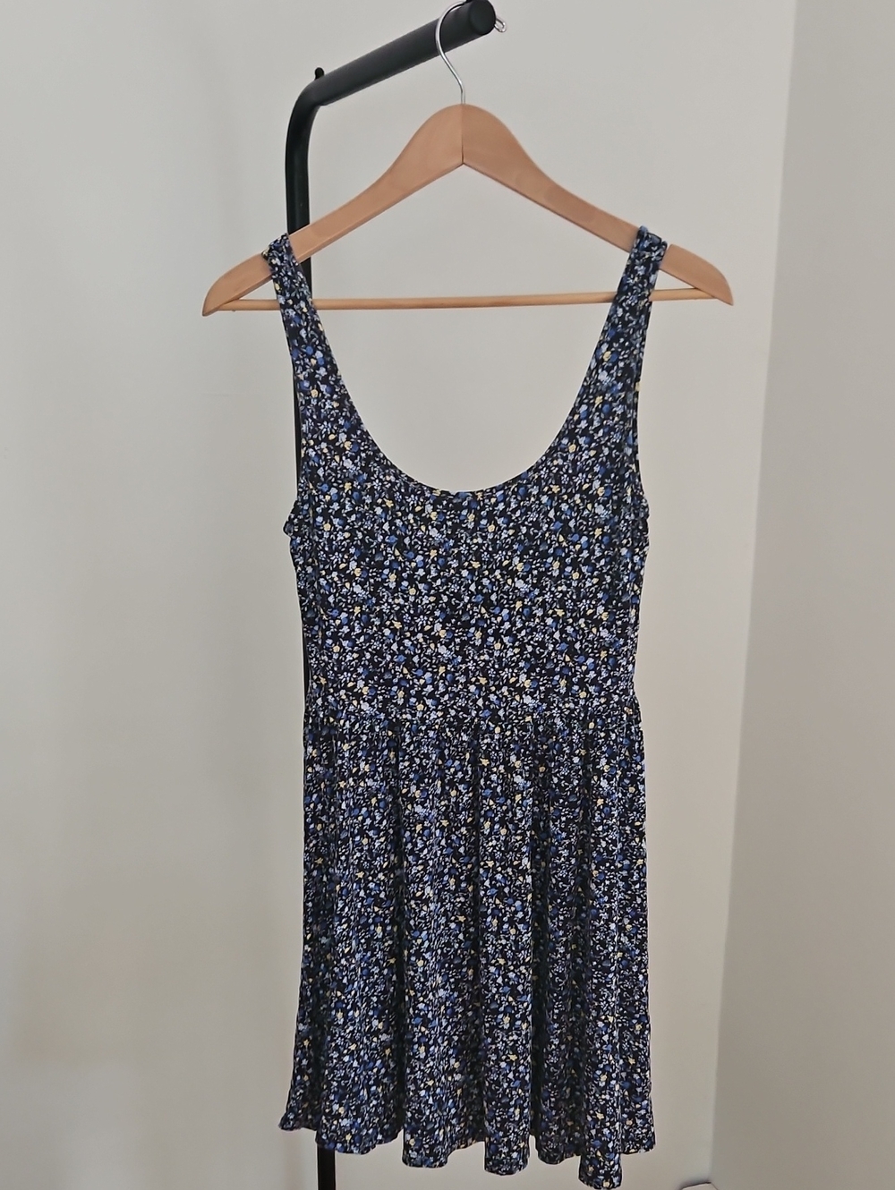 American Eagle Outfitters Navy Floral Scoop-Neck Mini Dress
